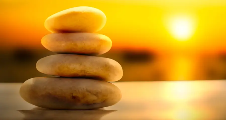 piedras al atardecer